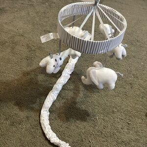 Crib mobile